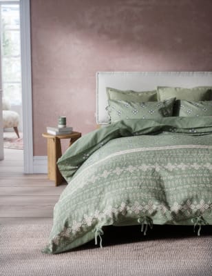 

M&S X Fired Earth Jaipur Bandhani Jacquard Bedding Set - Weald Green, Weald Green
