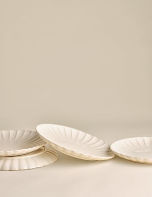 

M&S Collection Juego de 4 platos llanos festoneados - Natural, Natural