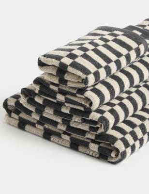 

M&S Collection Handtuch aus reiner Baumwolle mit geometrischem Design - Charcoal, Charcoal