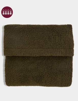 

M&S Collection Borg Fleece Throw - Green, Green