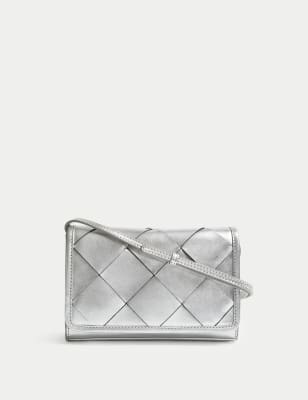 

M&S Collection Bandolera de piel tejidaWomens - Plata, Plata