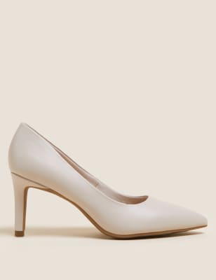 

Marks & Spencer Stiletto Heel Pointed Court Shoes (FEMALE, SOFT OPALINE, 3)