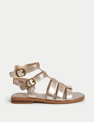 

Womens M&S Collection Flache Gladiatorensandalen aus Leder mit weiter Fußbreite und Nieten - Platinum, Platinum
