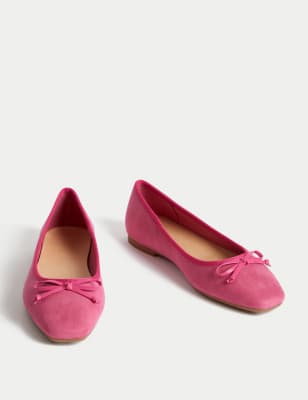 

Womens M&S Collection Bow Flat Ballet Pumps - Pink, Pink