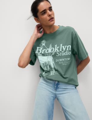 

Womens M&S Collection T-Shirt aus reiner Baumwolle mit übergroßem Grafikprint - Sage Mix, Sage Mix