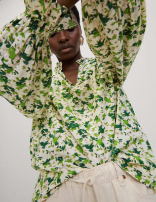 

Womens M&S Collection Bluse aus reiner Baumwolle mit Bindekragen und Blumenmuster - Green Mix, Green Mix