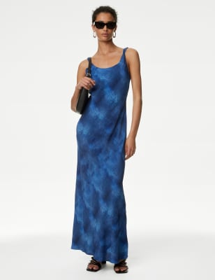 

Womens M&S Collection Maxi-Schlupfkleid mit Trägern und Muster - Blue Mix, Blue Mix