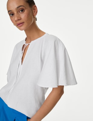 

Womens M&S Collection Bluse mit Engelsärmeln, hohem Leinenanteil und Bindekragen - White, White