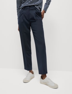 

Womens M&S Collection Schmal zulaufende knöchellange Hose mit Bundfalten vorne - Dark Navy, Dark Navy