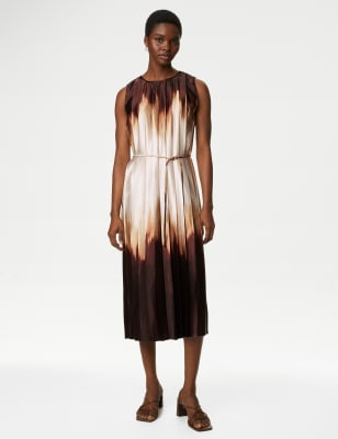 

Womens M&S Collection Ombre Round Neck Pleated Midi Column Dress - Chocolate Mix, Chocolate Mix