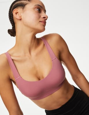 Goodmove Flexifit™ Medium Support Sports Bra (A-E) - 34DD - Black, Black