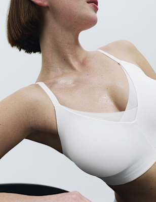 Womens Body by M&S Flexifit™ Non Wired Total Support Bra B-H, White