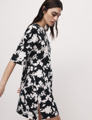 

Womens M&S Collection Cool Comfort™ Printed Nightdress - Black Mix, Black Mix