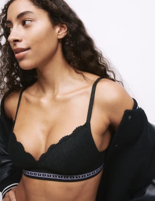 

Womens B by Boutique Cleo Lace Non Wired Plunge Bra (A-E), Black