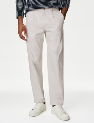 

Mens M&S Collection Besonders leichte, normal geschnittene Chinohose mit Bundfalte - Natural Mix, Natural Mix