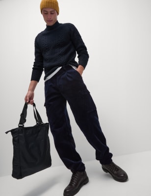 

Mens M&S Collection Schmal zulaufende Cargohose aus Cord mit Bundfalte - Midnight Navy, Midnight Navy