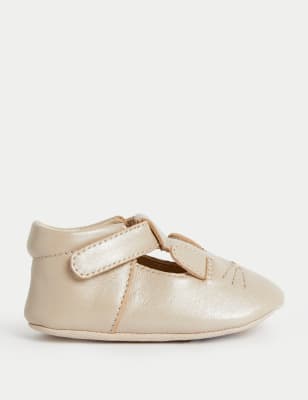 

Unisex,Boys,Girls M&S Collection Baby Gift Boxed Leather Bunny Pram Shoes (0-18 Mths) - Beige, Beige