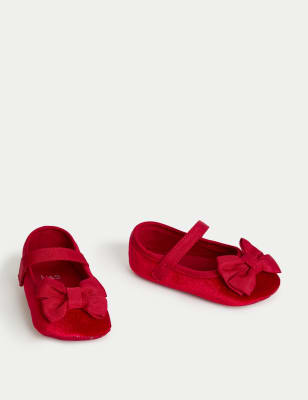 

Girls M&S Collection Baby Velvet Ballet Pumps (0-18 Mths) - Red, Red