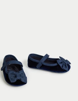 

Girls M&S Collection Baby Velvet Ballet Pumps (0-18 Mths) - Navy, Navy