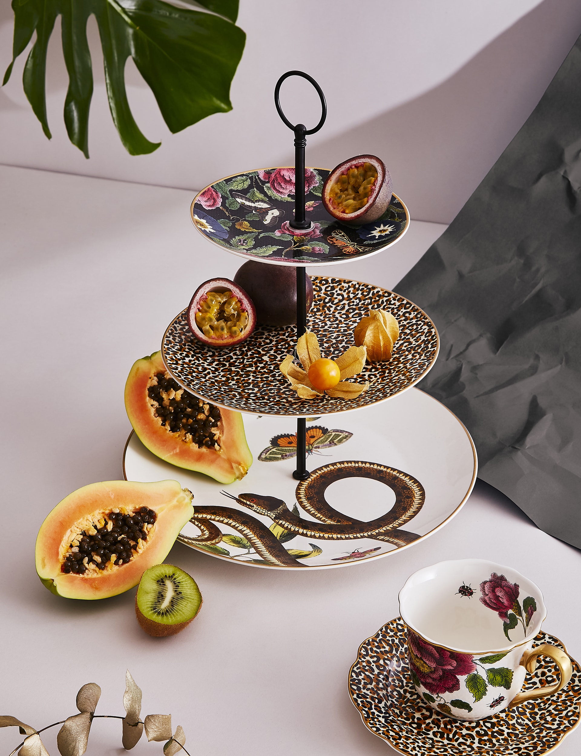 Spode Creatures of Curiosity Cake Stand - Multi, Multi