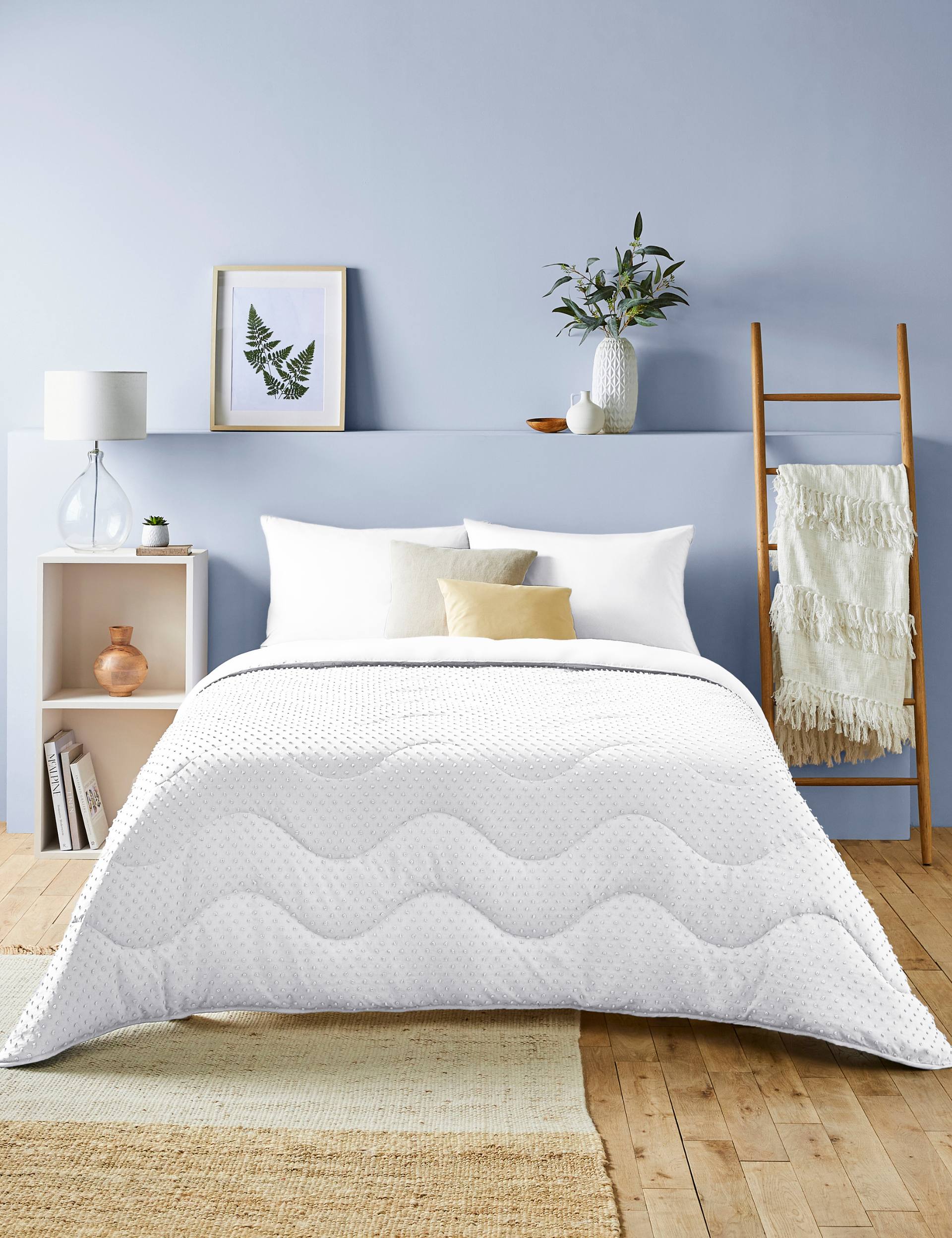 Night Lark Tufted Dots 4.5 Tog Coverless Duvet - SGL - White, White,Beige