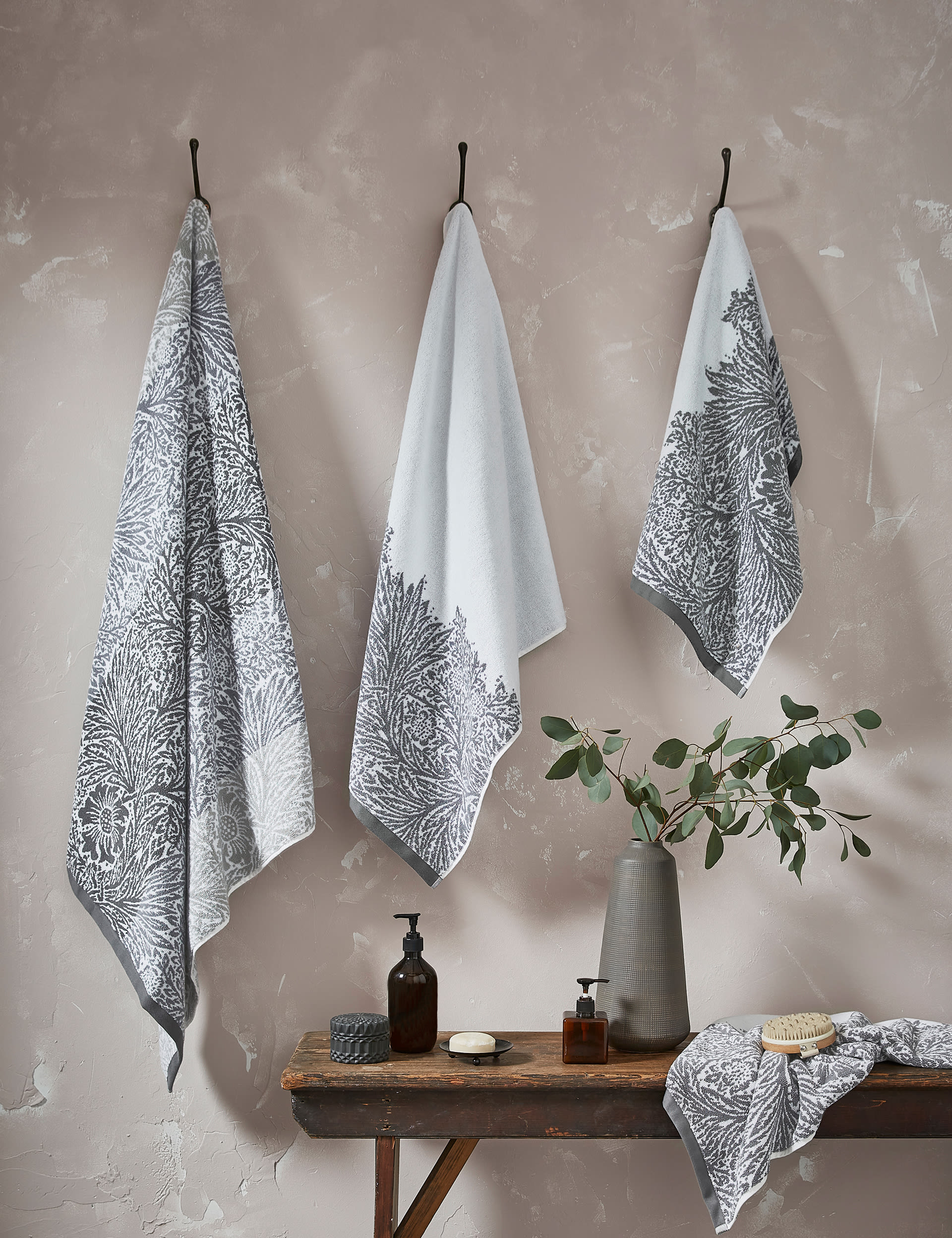 William Morris At Home Pure Cotton Marigold Towel - BATH - Grey Mix, Grey Mix