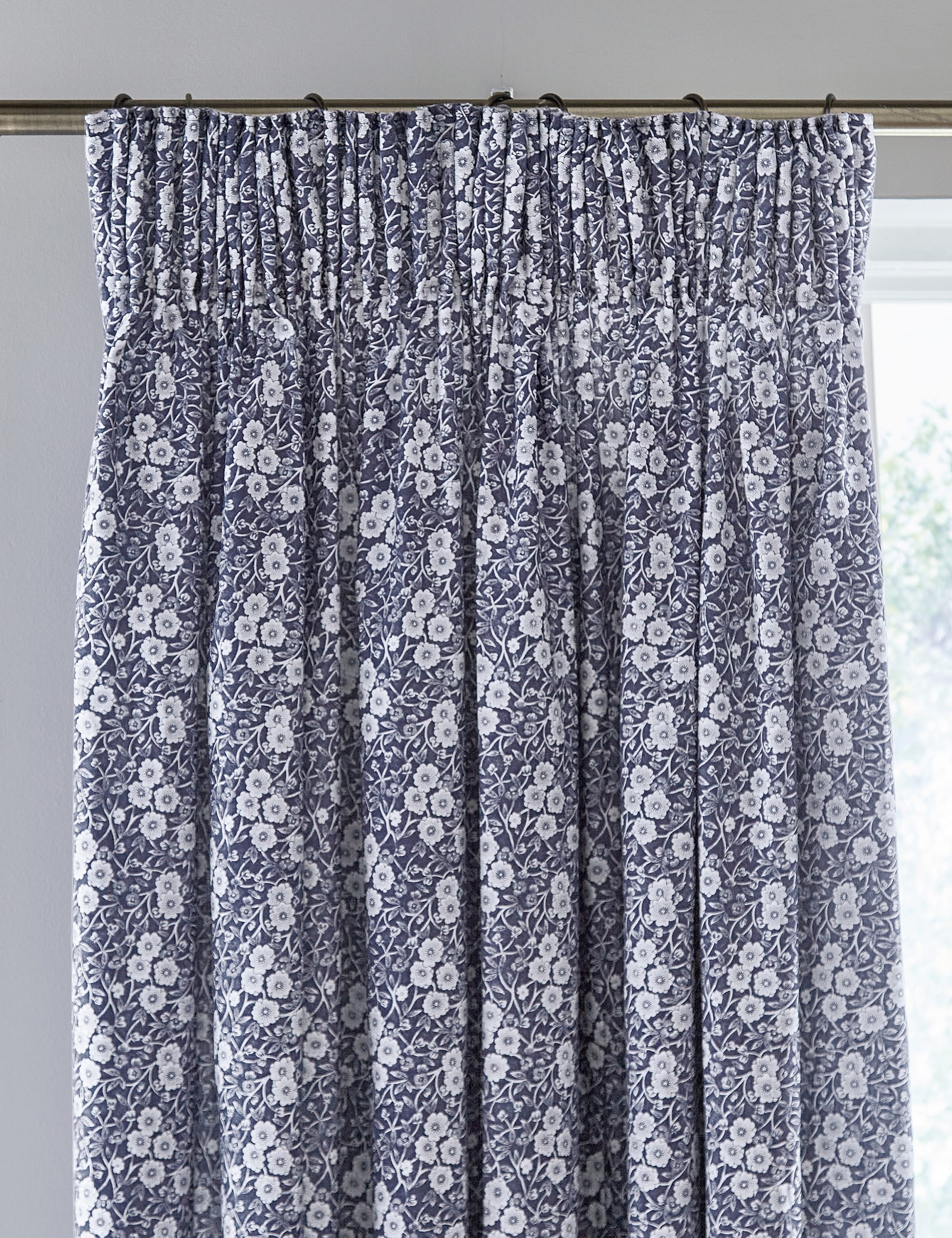 Burleigh X Bedeck Of Belfast Calico Pure Cotton Floral Blackout Curtains - EW90 - Blue, Blue