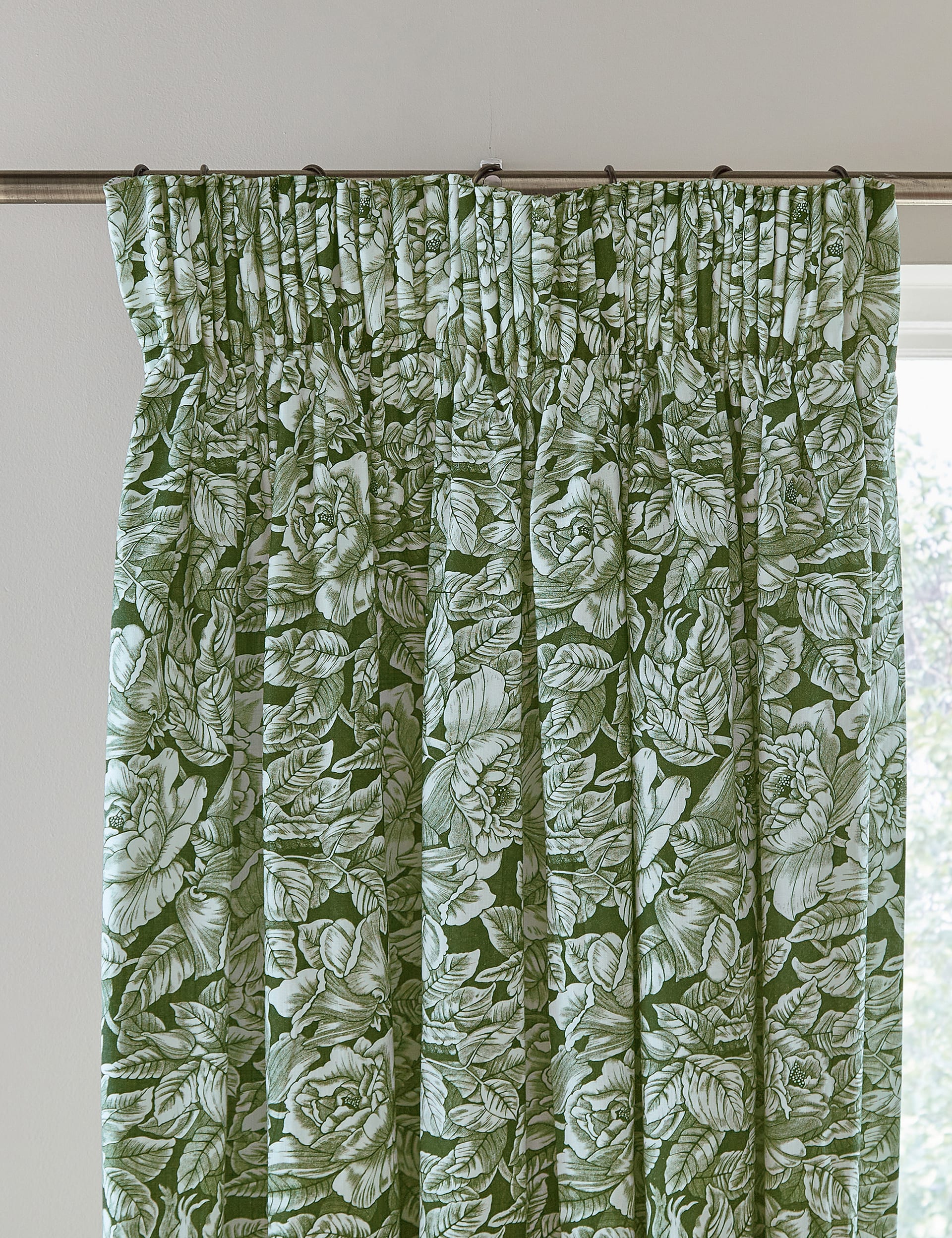 Burleigh X Bedeck Of Belfast Pure Cotton Floral Blackout Curtains - EW90 - Green, Green