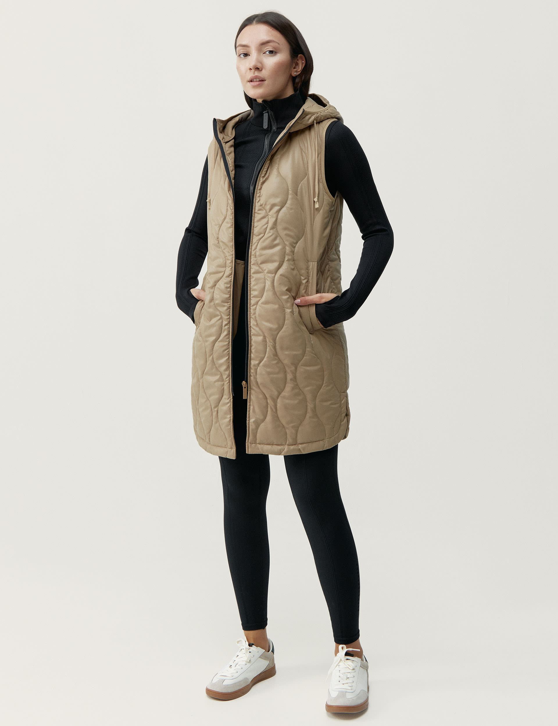 Born Women's Tessa Quilted Hooded Gilet - M - Camel, Camel,Black