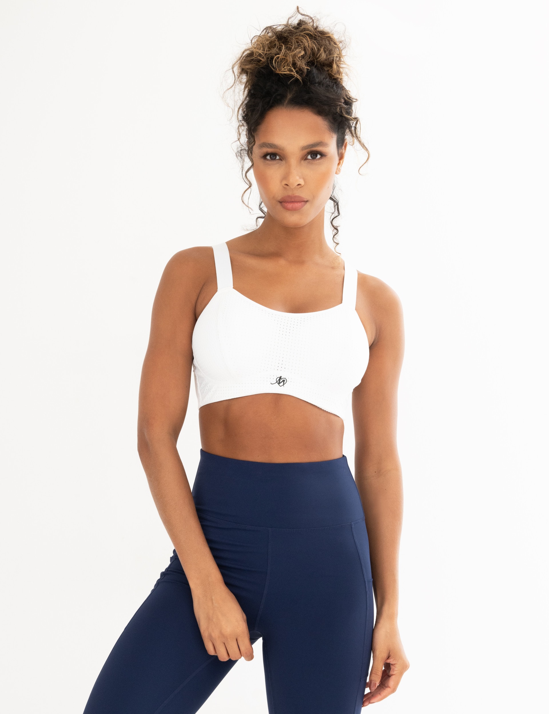 Pour Moi Women's Energy Empower U/W light Pad Sports Bra (B-G) - 34E - White, White