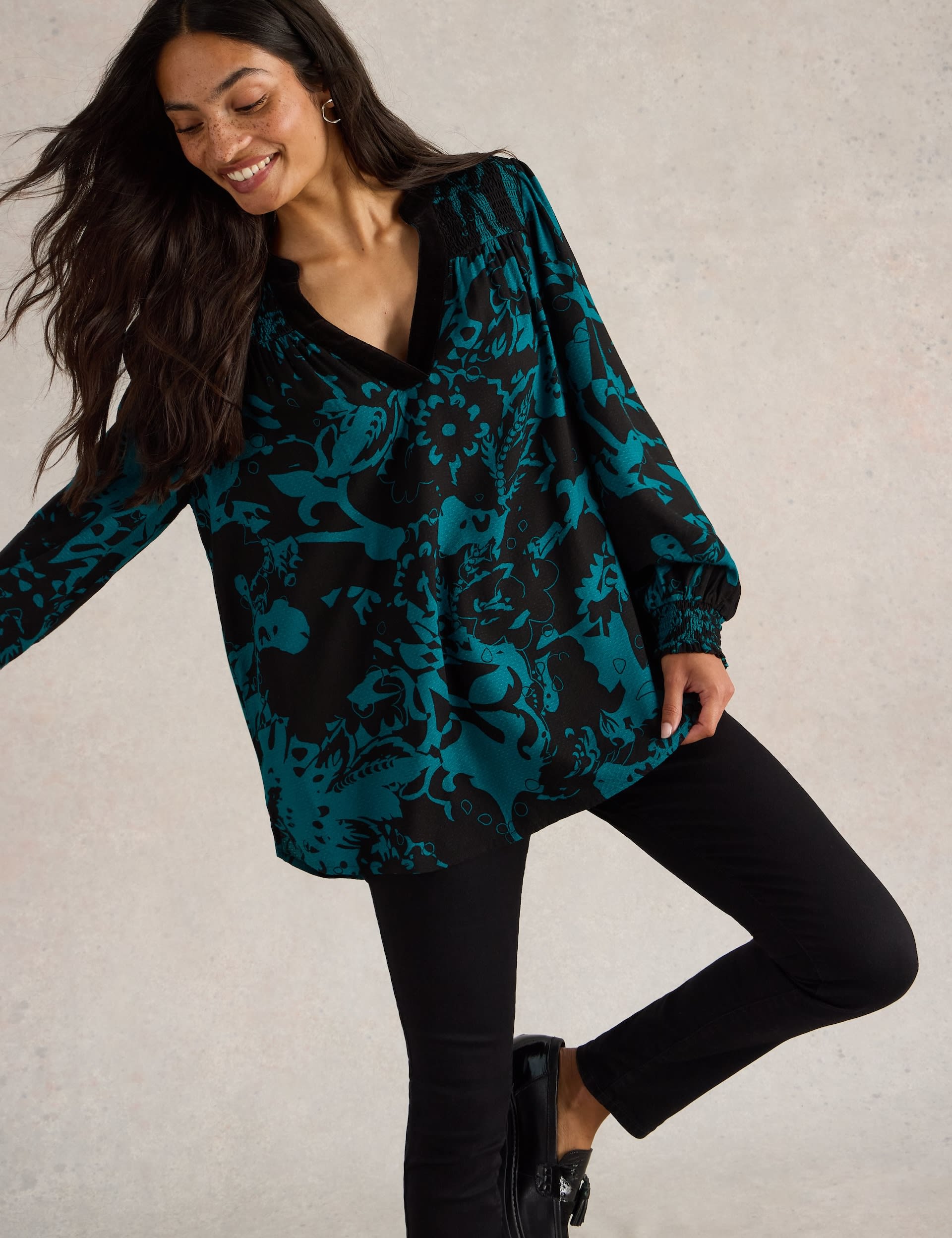 White Stuff Women's Printed Notch Neck Longline Blouse - 6REG - Teal Mix, Teal Mix