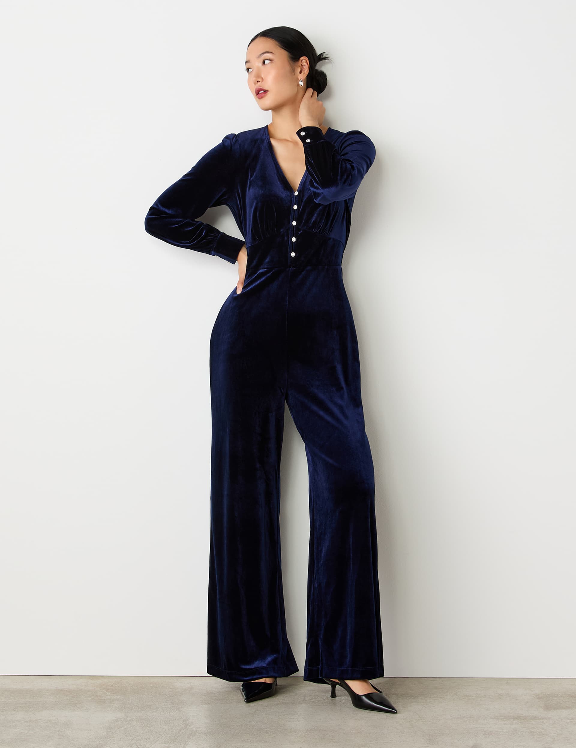 Finery London Women's Velvet Button Front Wide Leg Jumpsuit - 12 - Navy, Navy