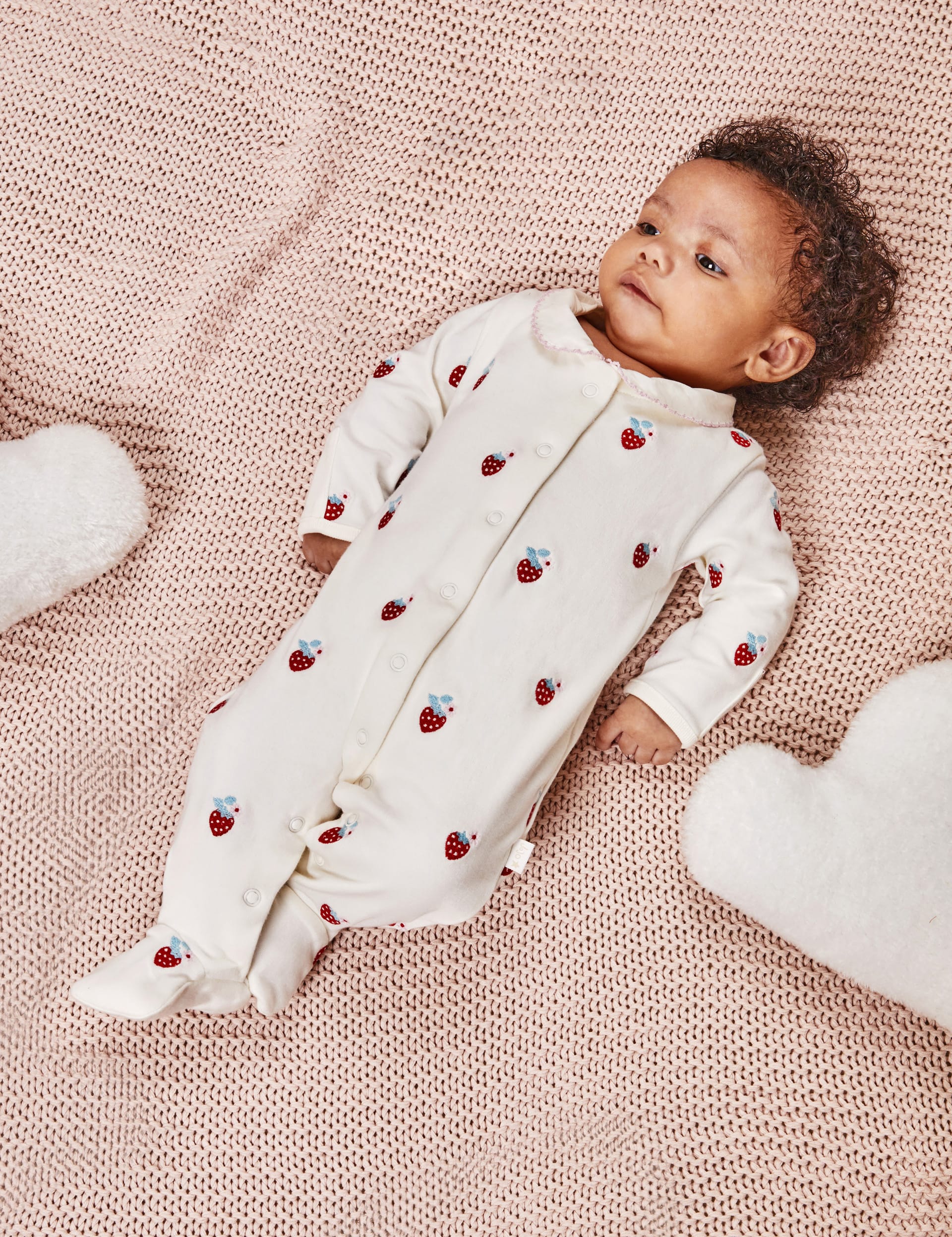 Jojo Maman Bébé Girls Pure Cotton Strawberry Sleepsuit (7lbs-1 Yrs) - NB - Cream Mix, Cream Mix