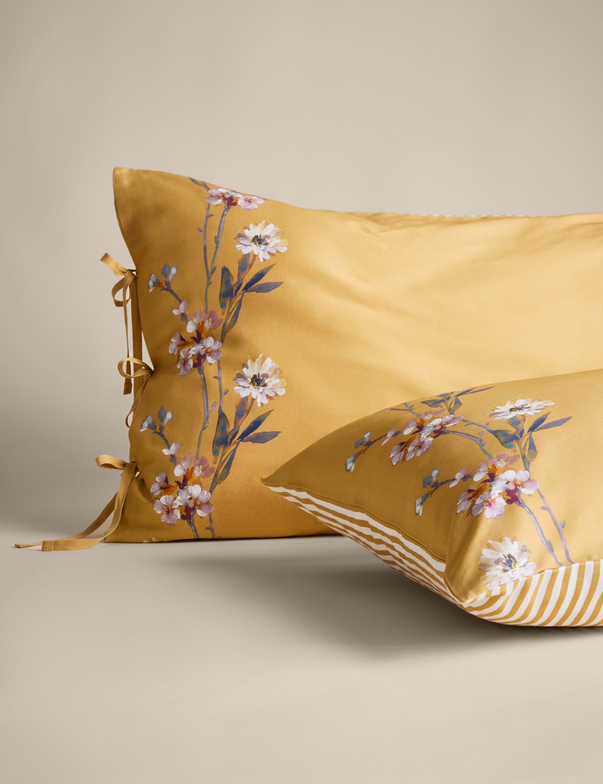 M&S Collection Pure Cotton Solene Painted Blooms Bedding Set - SGL - Honey Mix, Light Grey Mix,Honey