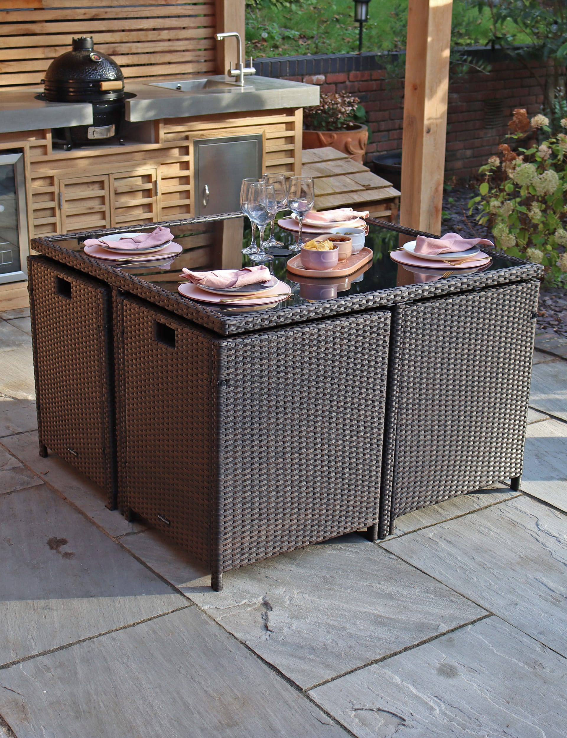 Royalcraft Nevada 4 Seater Rattan Garden Cube Dining Set - Brown Mix, Brown Mix