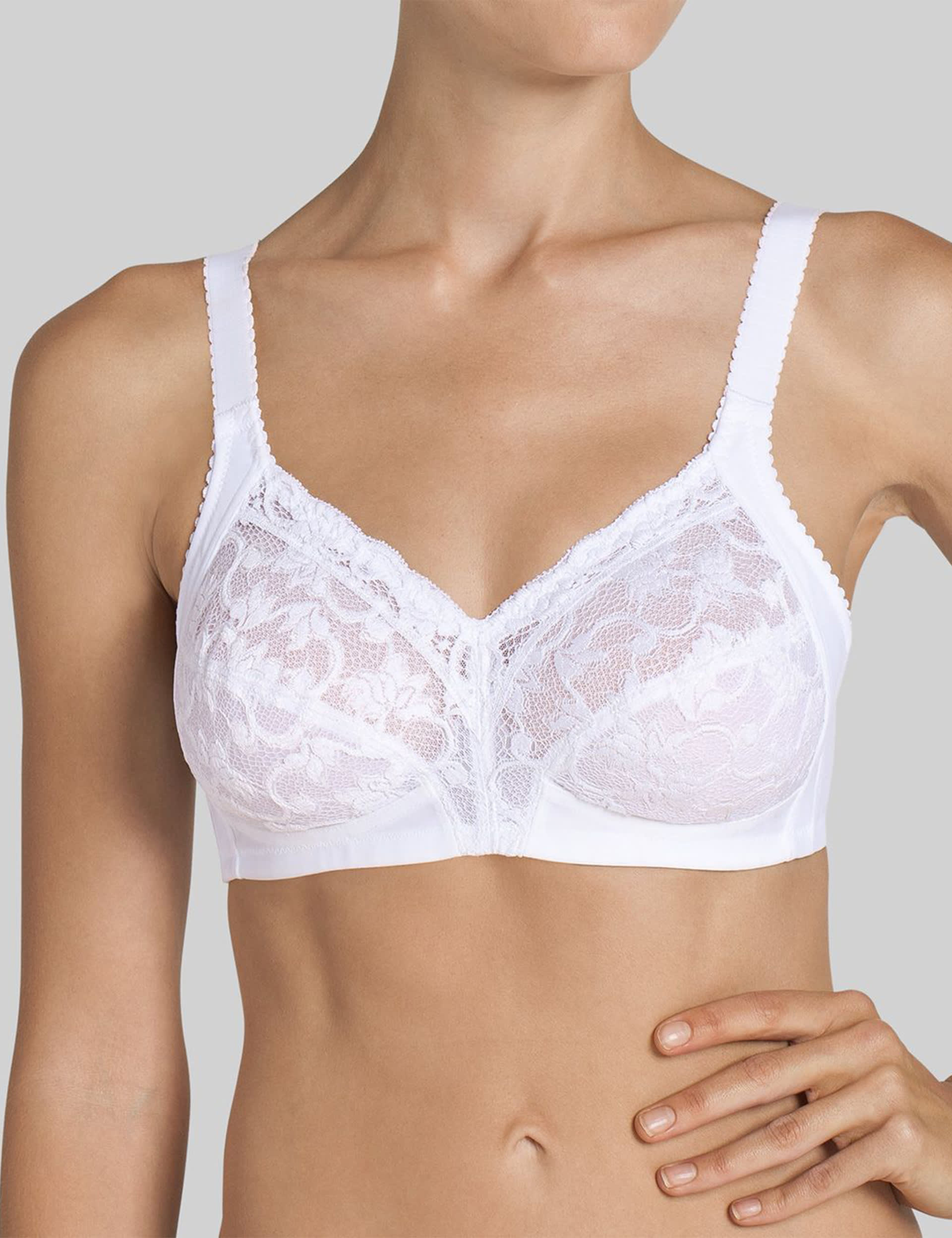 Triumph Women's Delicate Doreen Non Wired Full Cup Bra C-J - 38D - White, White,Black,Light Sand