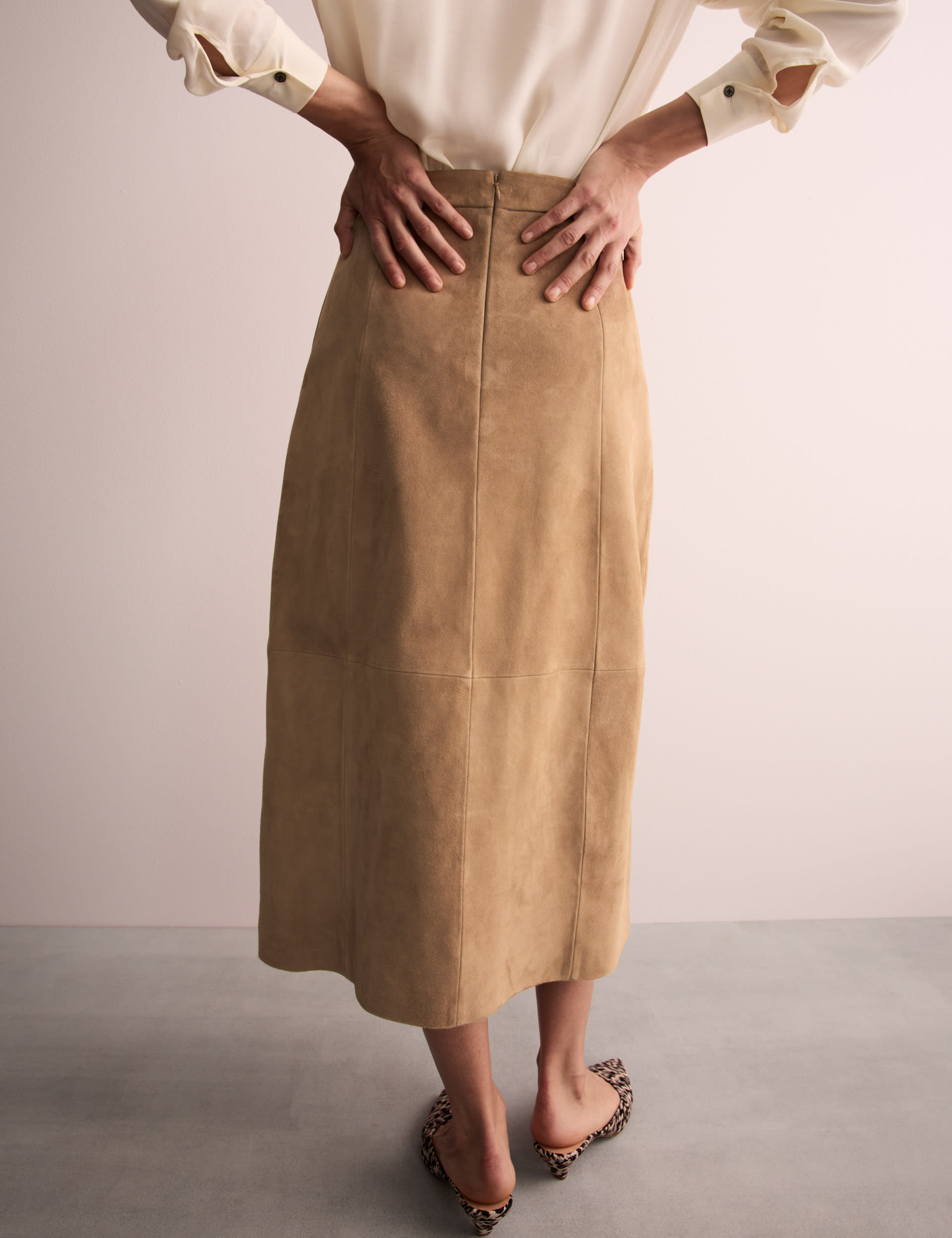 Jaeger Women's Suede Midi Column Skirt - 12 - Camel, Camel