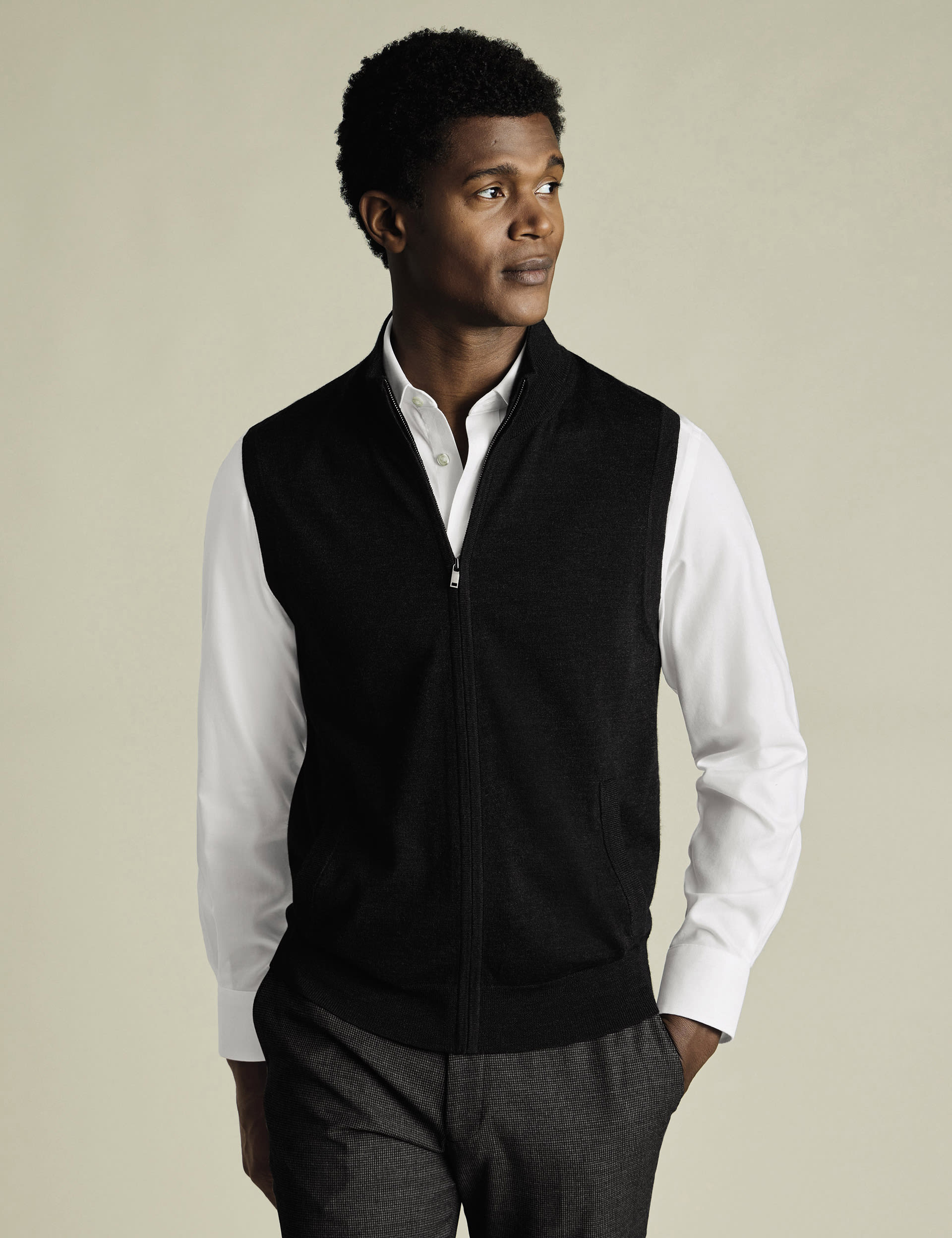 Charles Tyrwhitt Men's Pure Extra Fine Merino Wool Zip Up Gilet - Dark Grey, Black,Dark Grey