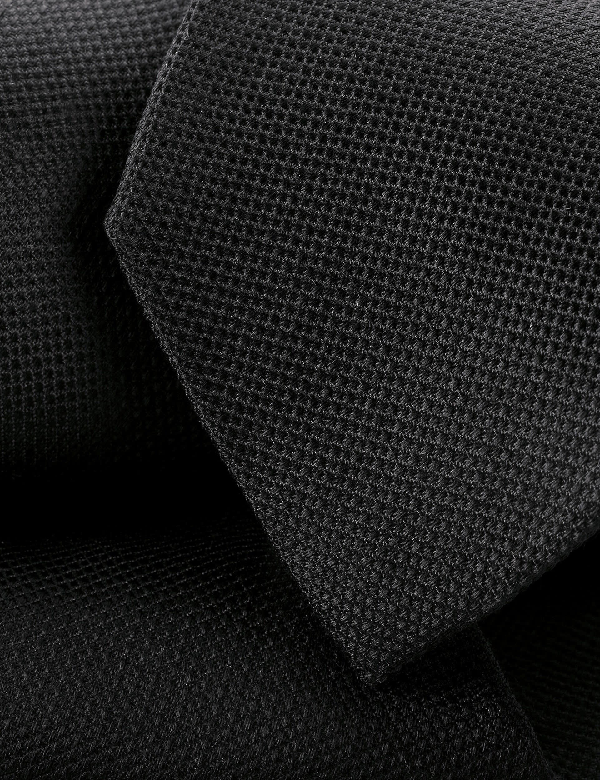 Charles Tyrwhitt Men's Textured Pure Silk Tie - one size - Black, Black