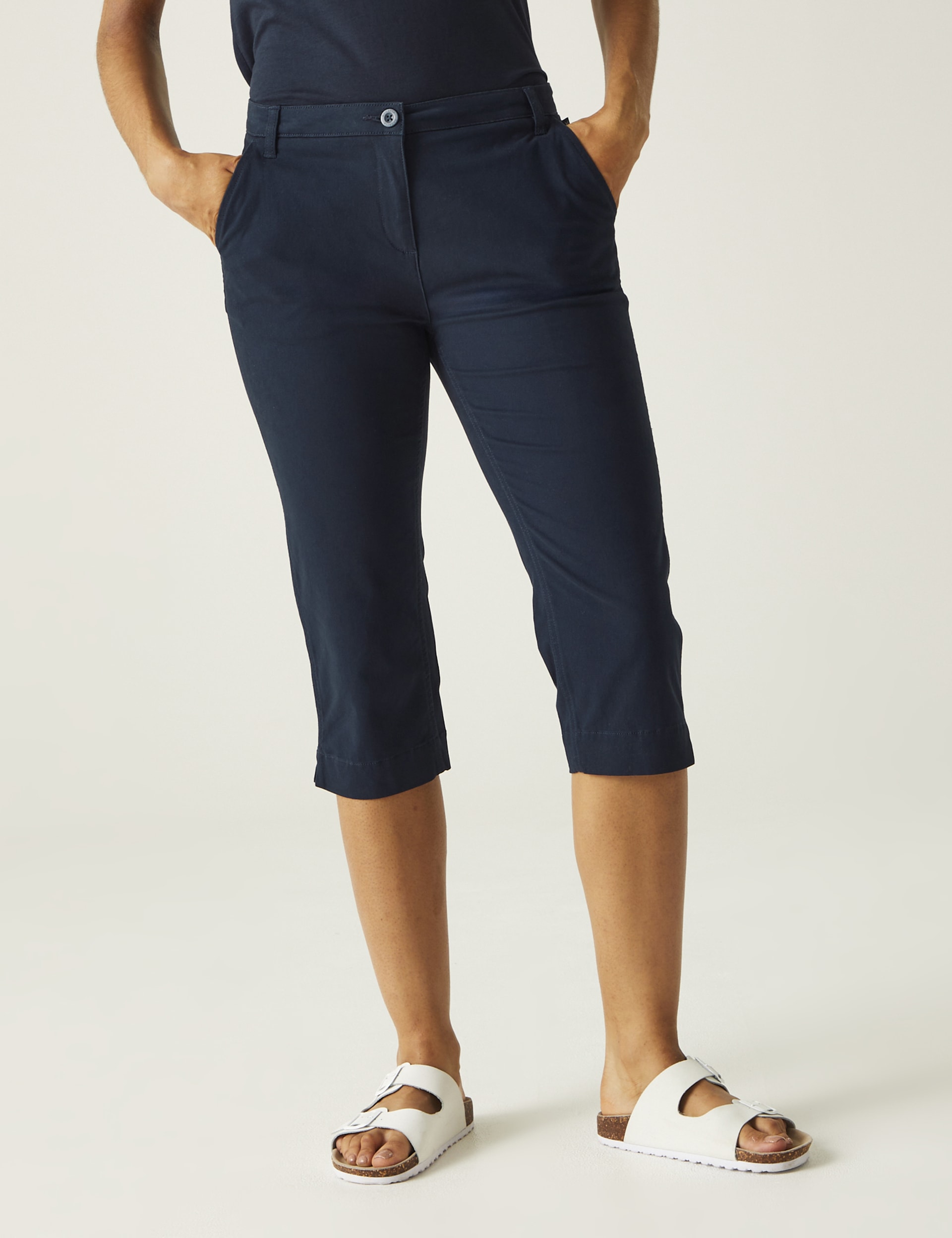 Regatta Women's Cotton Rich Tapered Cropped Trousers - 10 - Dark Blue, Dark Blue