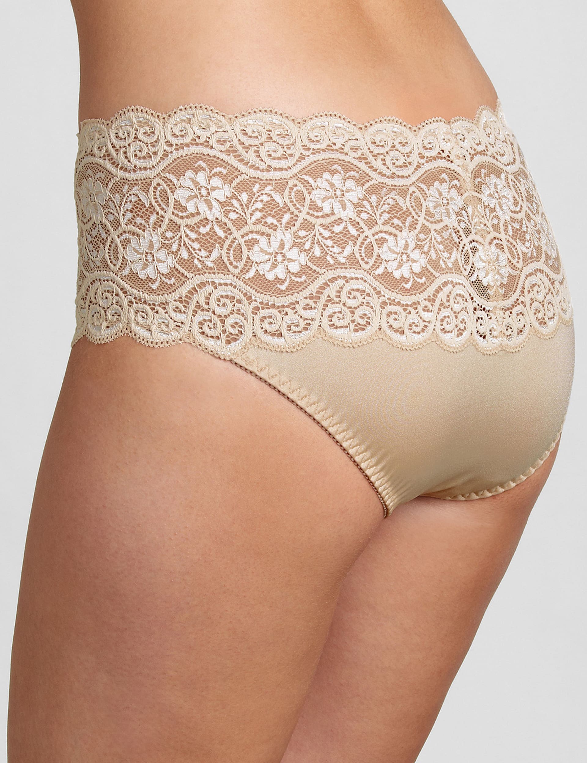 Triumph Women's Amourette 300 All Over Lace Full Briefs - 18 - Biscuit, Biscuit