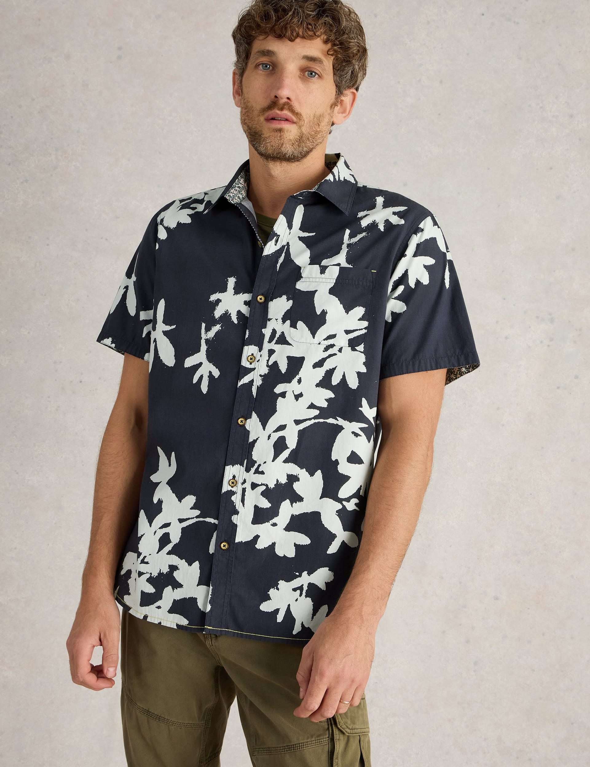 White Stuff Men's Pure Cotton Floral Print Shirt - M - Navy Mix, Navy Mix