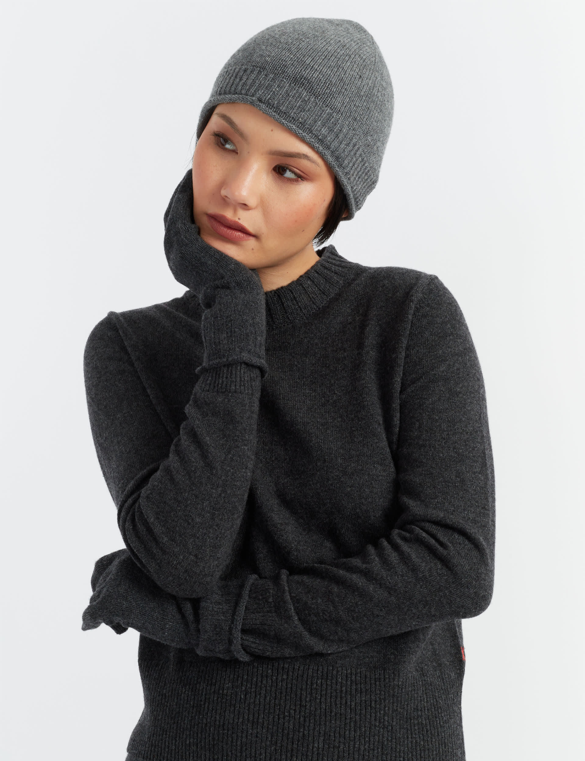 Chinti & Parker Women's Wool Rich With Cashmere Knitted Beanie - Charcoal, Charcoal,Deep Red,Biscuit,Hot Pink