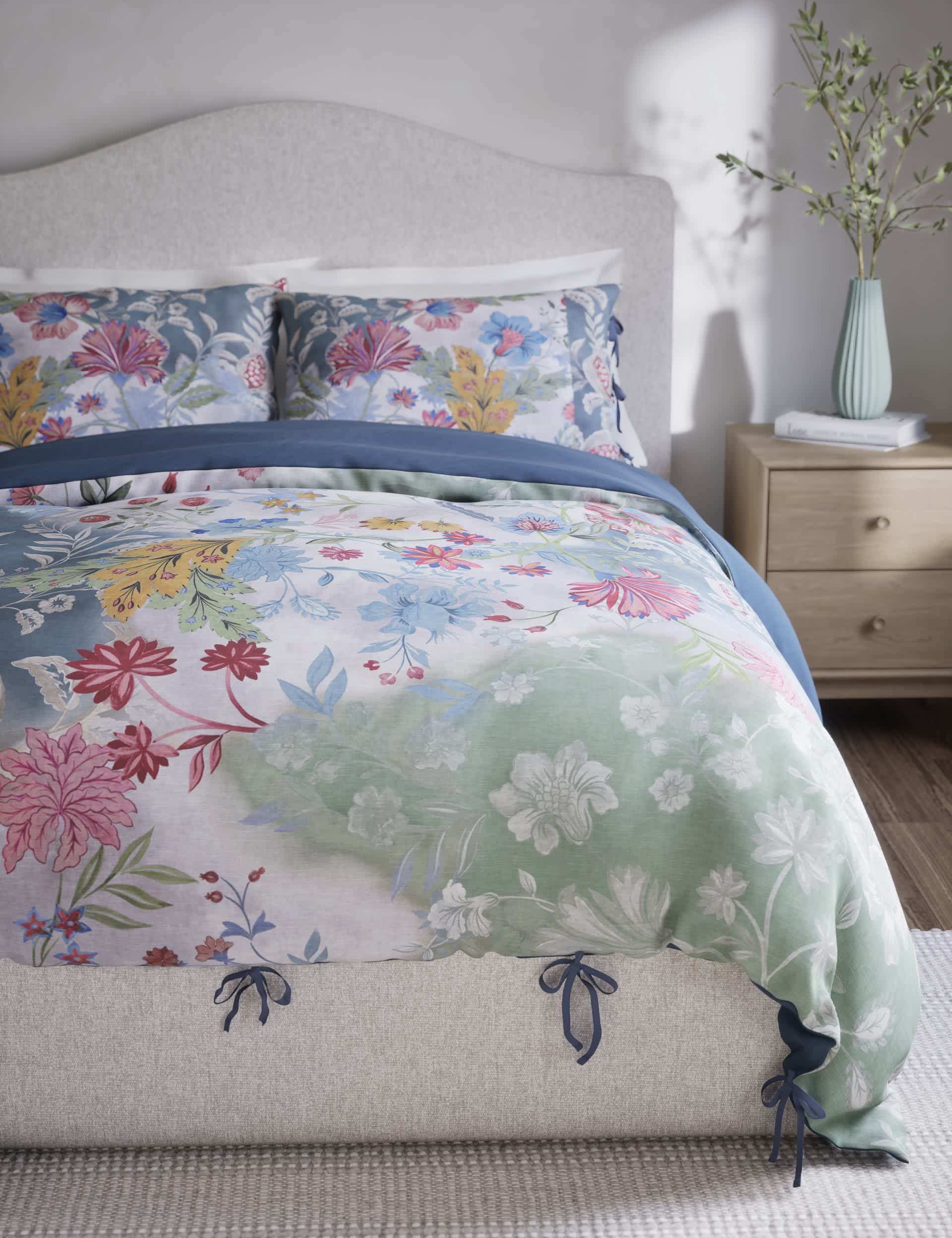 M&S Pure Cotton Spliced Floral Bedding Set