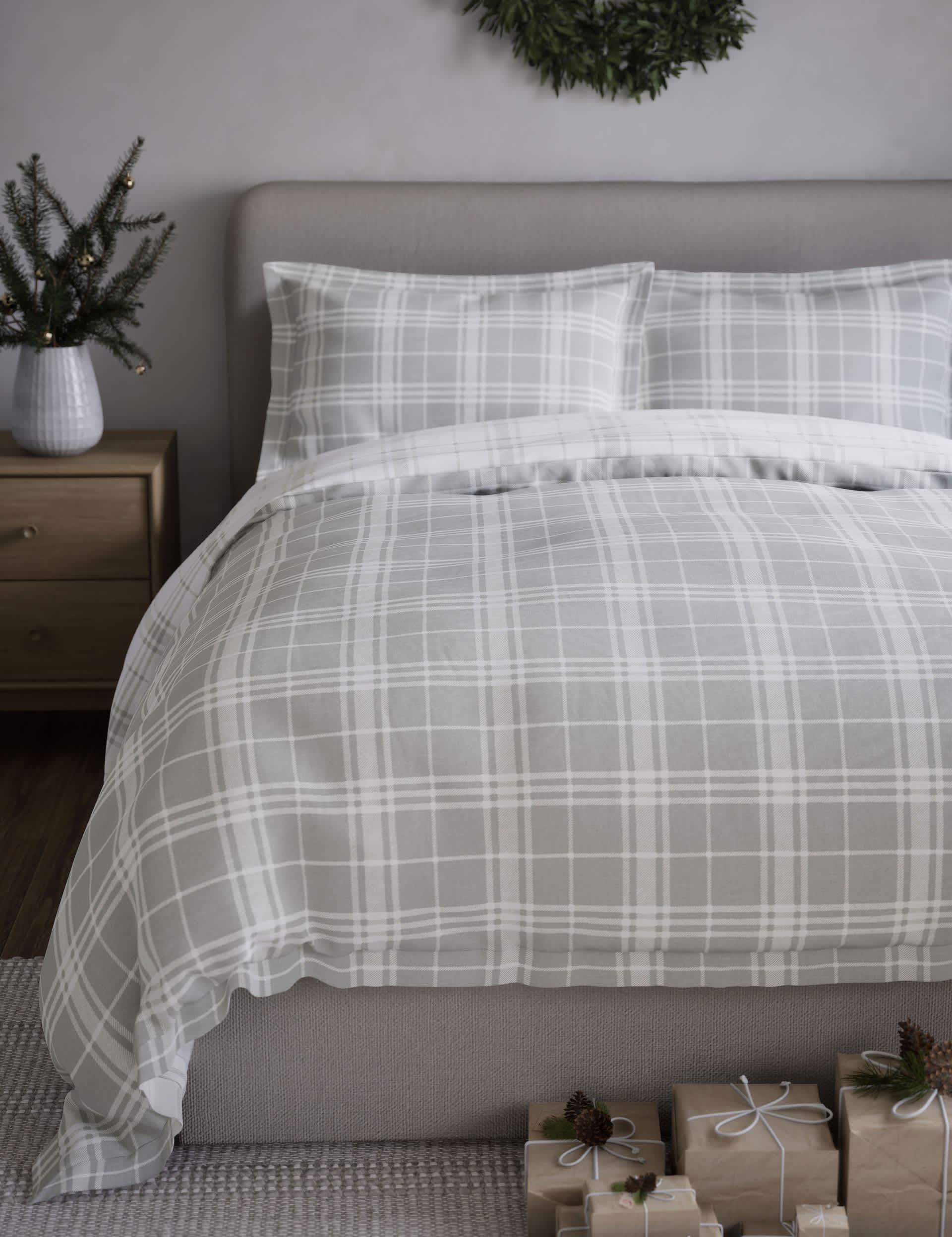 M&S Brushed Cotton Checked Bedding Set - 5FT - Grey Mix, Grey Mix