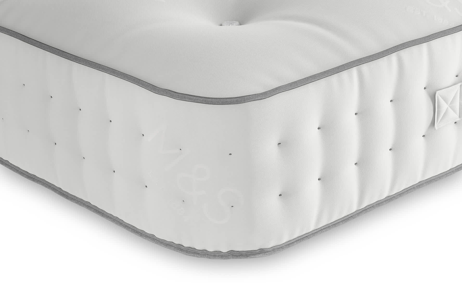 M&S 1000 Pocket Spring Firm Mattress - 4FT6 - White, White