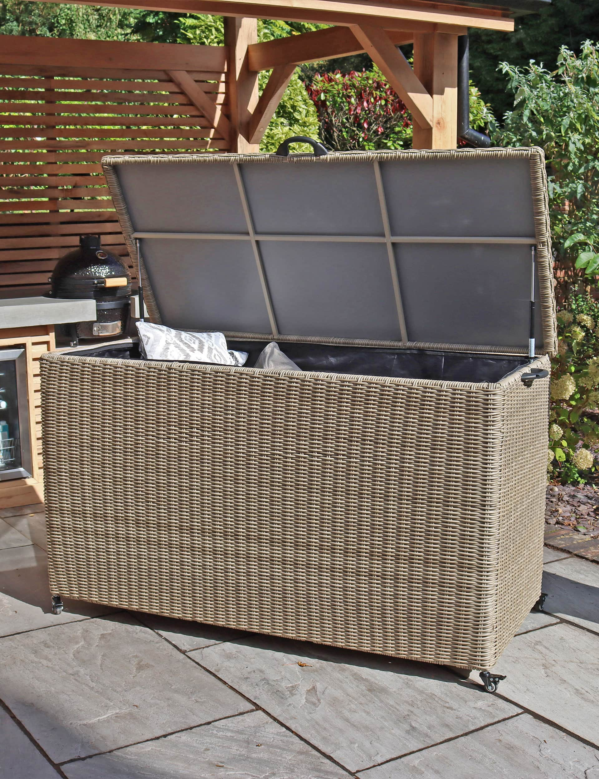 Royalcraft Wentworth Rattan Garden Storage Box - Natural, Natural