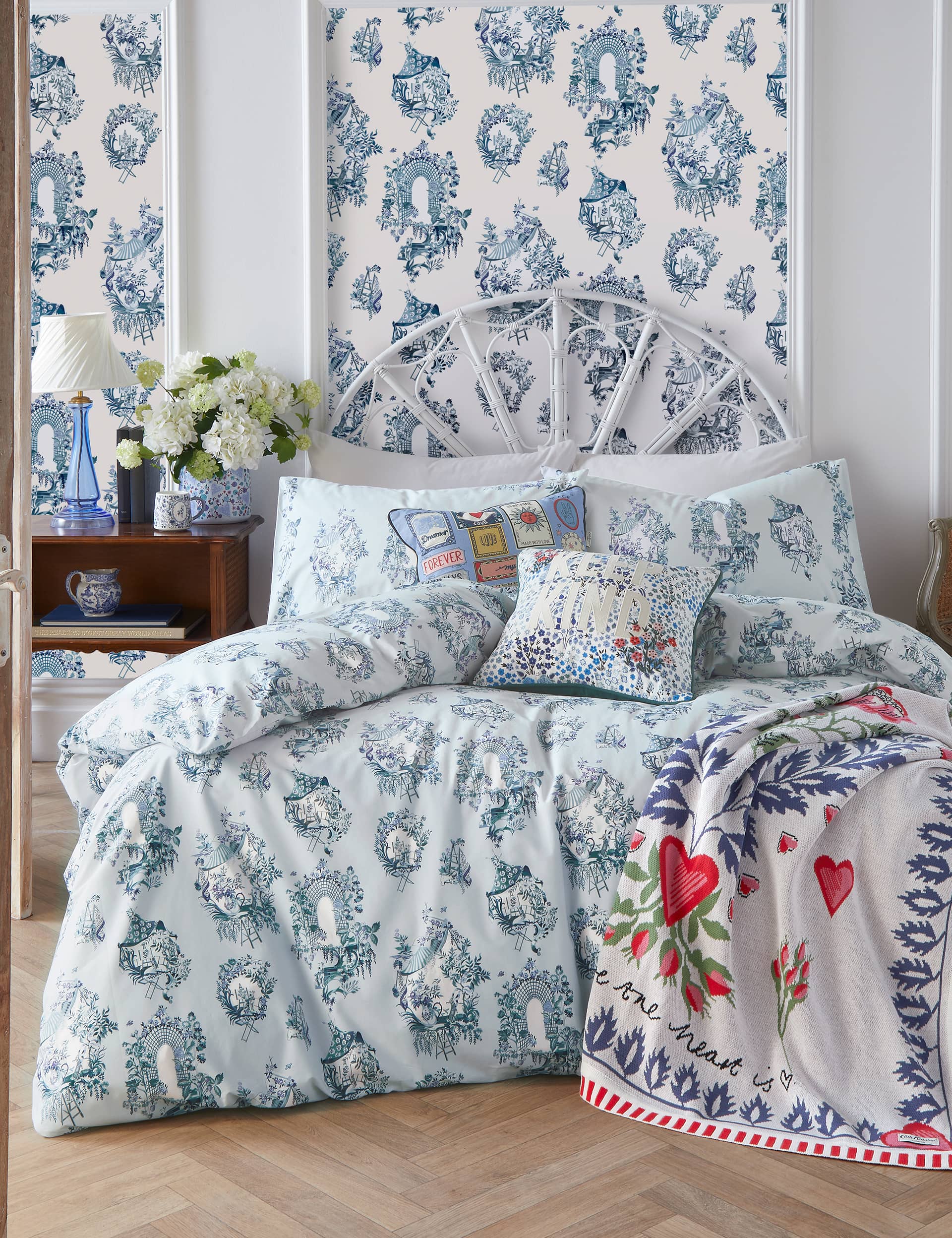 Cath Kidston Pure Cotton 30 Years Toile Bedding Set - DBL - Pale Blue, Pale Blue