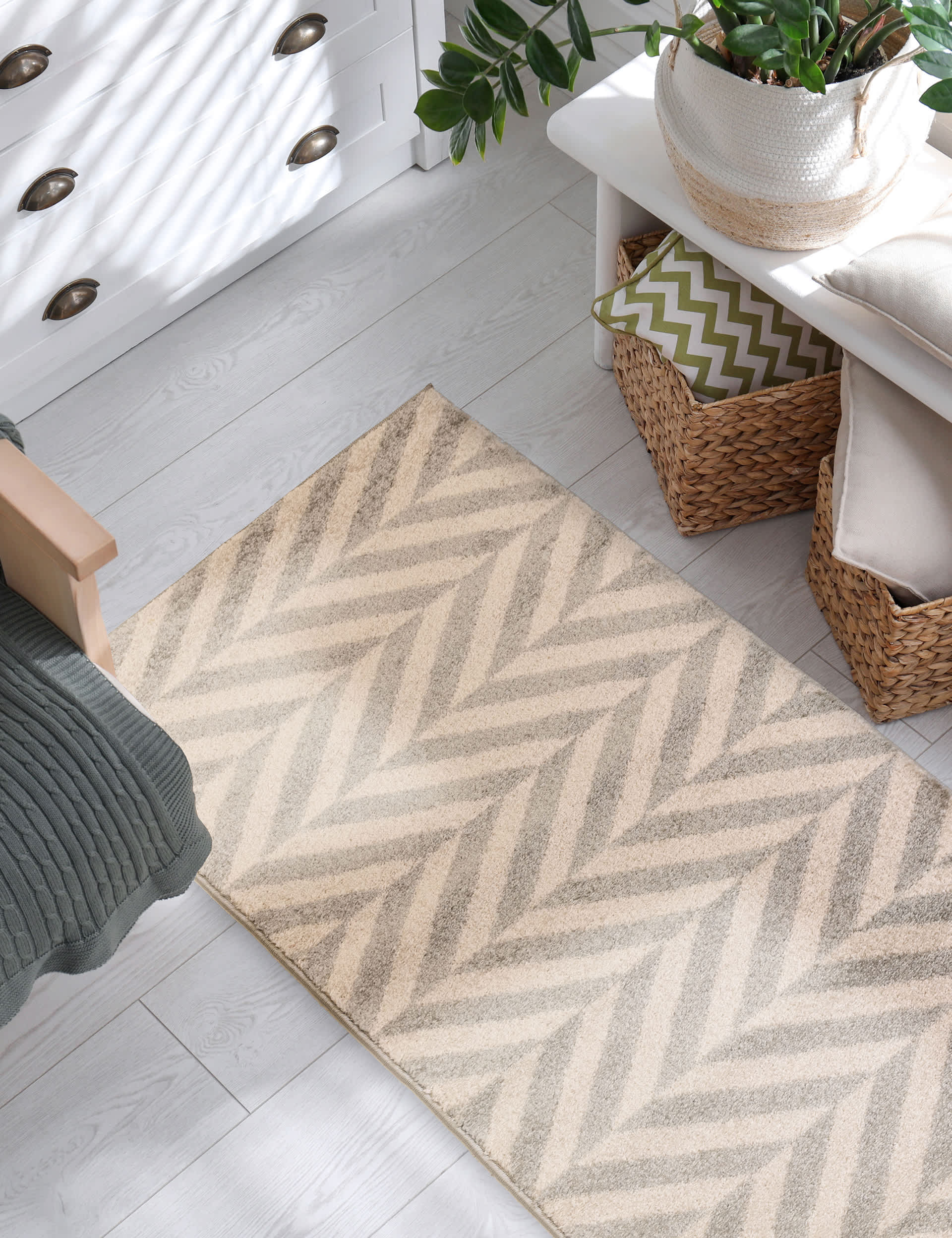 Asiatic Muse Chevron Rug - SML - Grey, Grey