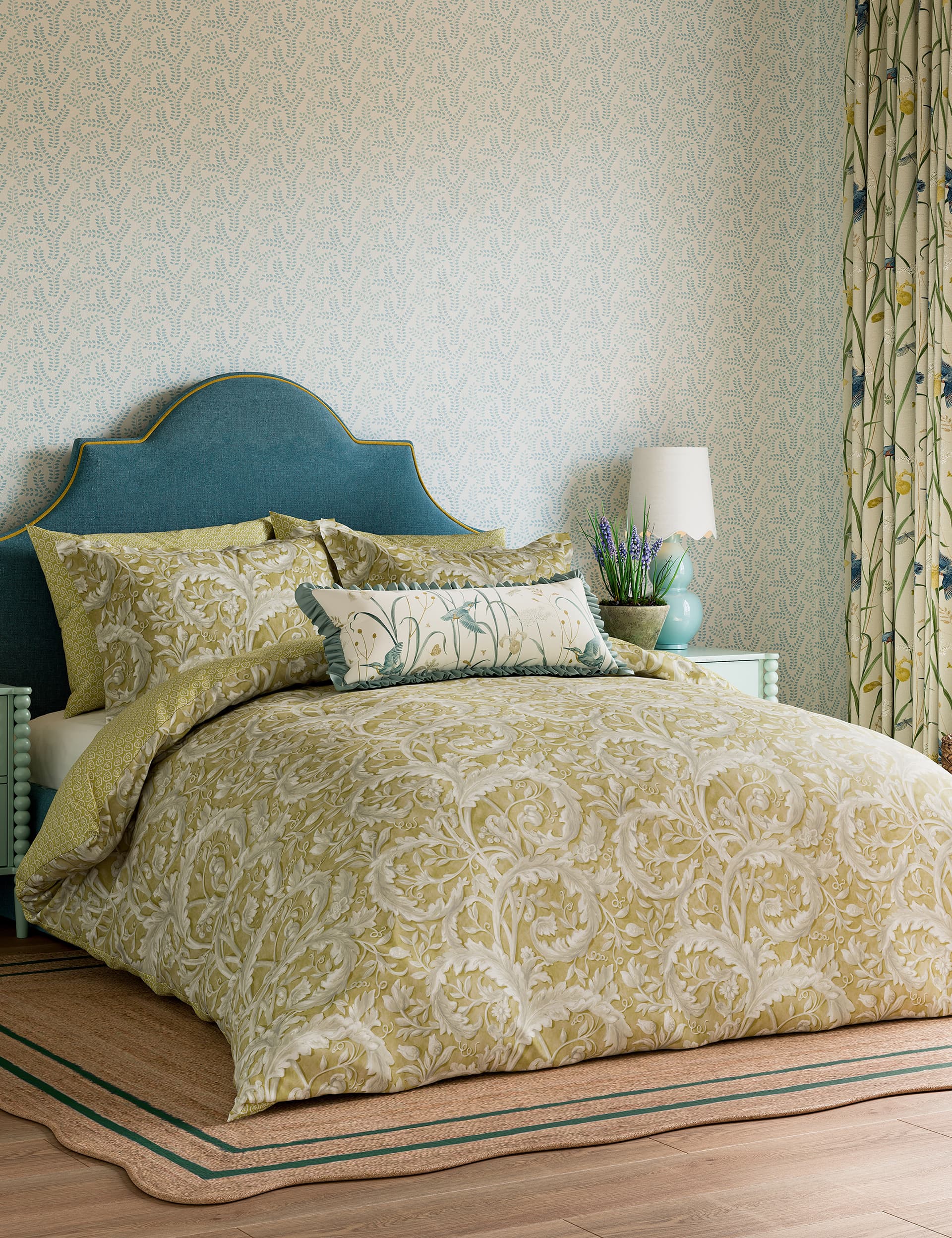 Sanderson X National Trust Pure Cotton Tila Lime Bedding Set - DBL - Gold, Gold